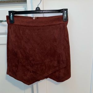 Rust suede skort